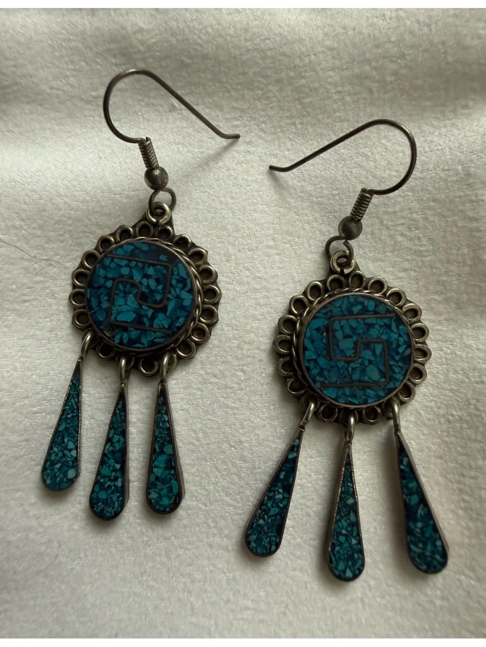 Vintage Native American Crushed Chip Turquoise Inlay Chandelier Silver Earrings